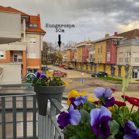 Appartamento Happy Seasons Szoboszlo Hajdúszoboszló Esterno foto